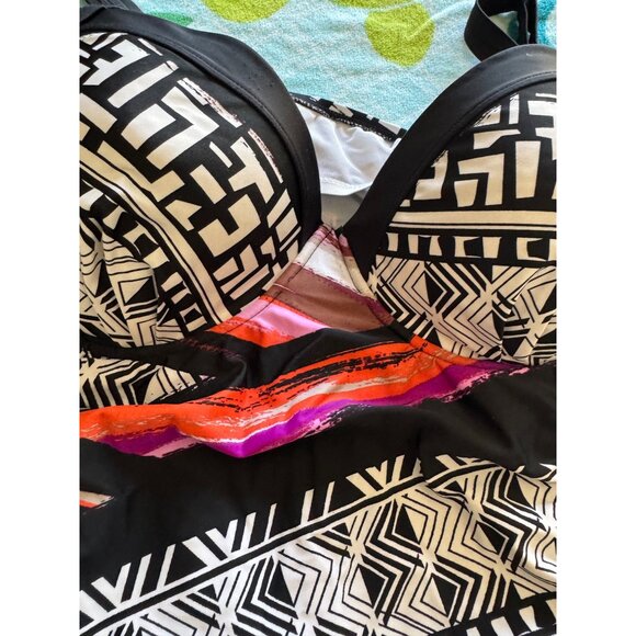 Catalina Plus Tribal Print Padded Tankini Top With Adjustable Straps Size 3X - Picture 5 of 9